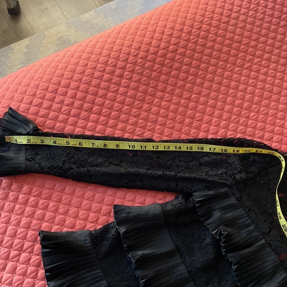 GUC jcrew size 0 holiday lace top. - Picture 5 of 10